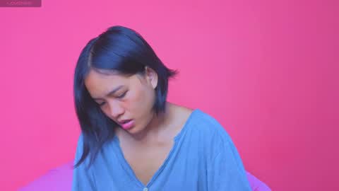 Natcha C online show from December 5, 2:04 am