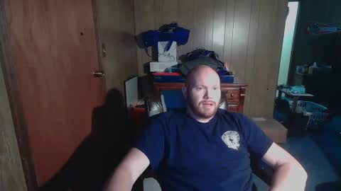 Snapshot of nate_b99 chatting on December 4, 10:24 pm Nate online show from December 4, 10:24 pm