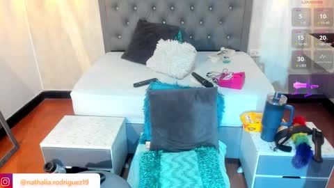 N A T H A L I A online show from November 4, 4:41 pm