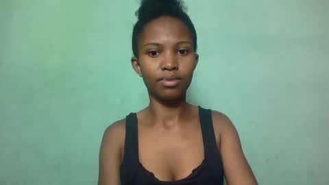 nathalie004 online show from October 29, 6:15 am