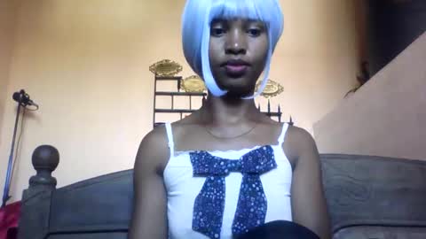 nathalie004 online show from May 20, 8:21 am