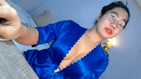 Queen Marga online show from June 29, 2:19 am
