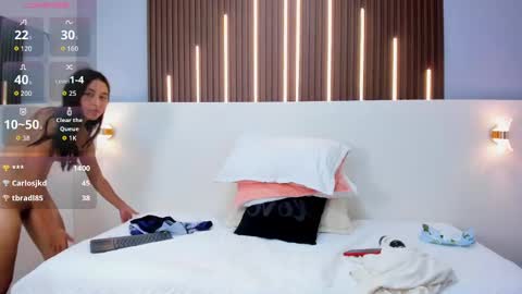 ... Nathaly ... online show from October 9, 4:18 am