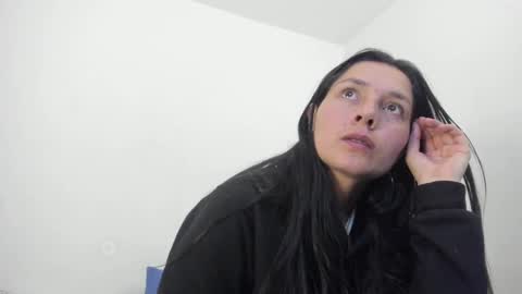 Snapshot of nathaly_love96 chatting on December 19, 1:50 am Nathaly online show from December 19, 1:50 am