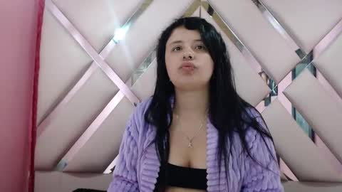 nathaly low online show from November 19, 3:06 am