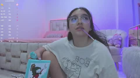 Snapshot of nathaly_star04 chatting on February 26, 5:46 am online show from February 26, 5:46 am