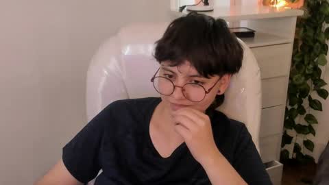 nathalyy_ds online show from May 22, 7:09 pm