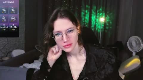 This name is so sexy you cant pronounce it. online show from June 17, 11:54 pm
