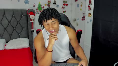 Snapshot of nathan_sexy247 chatting on December 19, 2:01 am Nathan online show from December 19, 2:01 am
