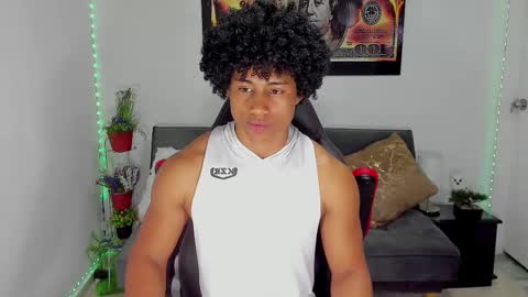 Snapshot of nathan_sexy247 chatting on February 17, 2:17 pm Nathan online show from February 17, 2:17 pm