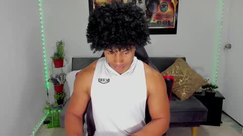 Snapshot of nathan_sexy247 chatting on February 27, 10:55 am Nathan online show from February 27, 10:55 am