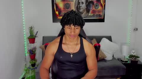 Snapshot of nathan_sexy247 chatting on January 25, 12:59 am Nathan online show from January 25, 12:59 am