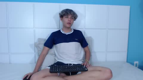 nathanbell1 online show from September 11, 10:05 am