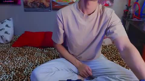 N A T H AN online show from October 1, 12:04 pm