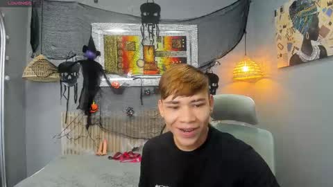 nathanclay online show from October 18, 4:16 am