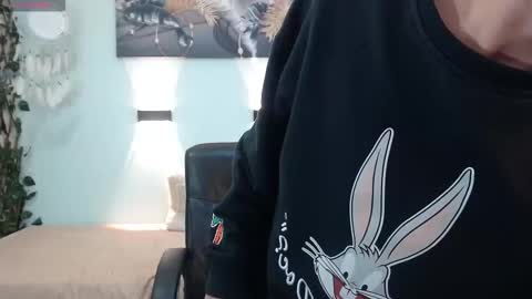 nathanclay online show from December 2, 3:38 am