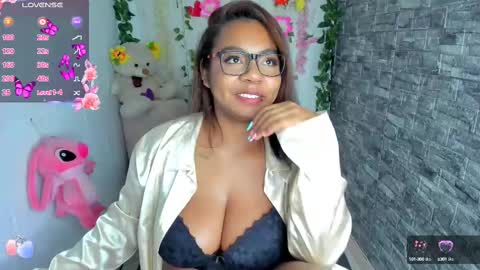 Naty online show from March 9, 8:51 am