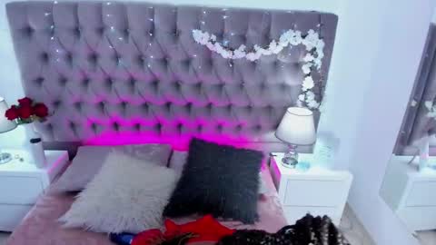 nathysmiith online show from October 13, 12:18 pm