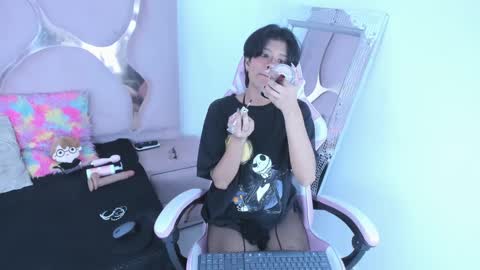 natsumiht online show from October 11, 5:12 am