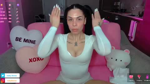Snapshot of nattywithoutdaddy chatting on January 23, 10:43 am NATTY FIERROS online show from January 23, 10:43 am