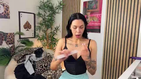 Snapshot of nattywithoutdaddy chatting on September 10, 9:49 pm NATTY FIERROS online show from September 10, 9:49 pm