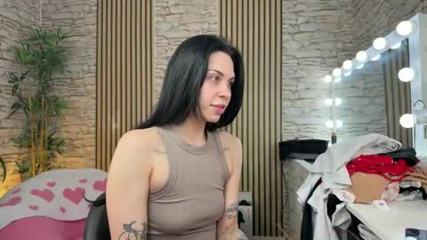 NATTY FIERROS online show from February 5, 12:14 am