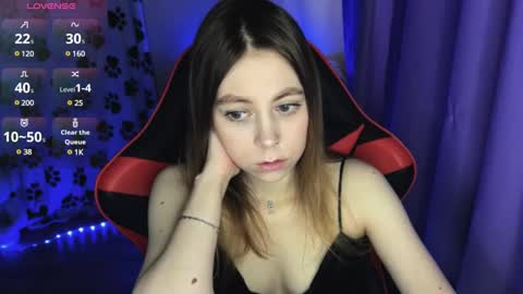 natural_babe666 online show from January 18, 9:13 am