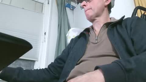 naturista25 online show from December 22, 6:14 pm