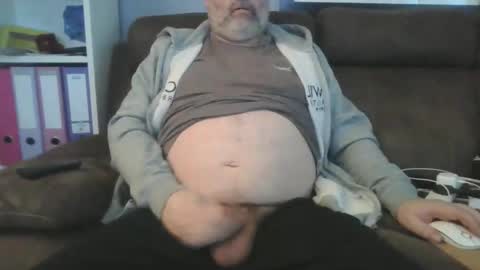 naturistmale45 online show from February 3, 1:08 pm