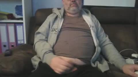 naturistmale45 online show from February 3, 8:57 am