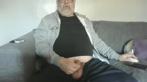 naturistmale45 online show from March 3, 11:22 am