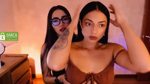 Snapshot of natval_ chatting on February 11, 7:59 pm Natalia Valeria online show from February 11, 7:59 pm