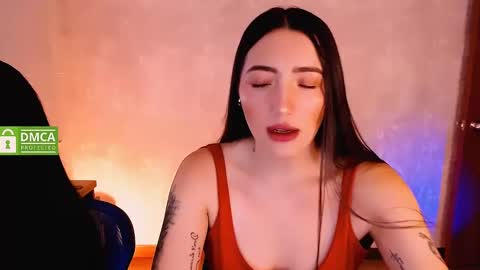 Snapshot of natval_ chatting on February 14, 12:03 pm Natalia Valeria online show from February 14, 12:03 pm