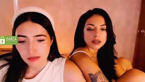 Snapshot of natval_ chatting on January 9, 2:29 pm Natalia Valeria online show from January 9, 2:29 pm