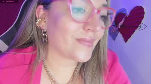 Snapshot of naty__mature_ chatting on February 23, 6:38 am Nataly online show from February 23, 6:38 am