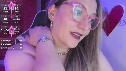 Snapshot of naty__mature_ chatting on February 22, 3:23 am Nataly online show from February 22, 3:23 am