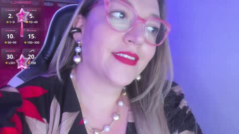 Snapshot of naty__mature_ chatting on February 7, 11:03 pm Nataly online show from February 7, 11:03 pm