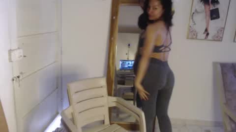 Stella Mcqueen online show from June 2, 2:19 pm