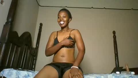 naughtiecouple_ online show from March 19, 4:40 am