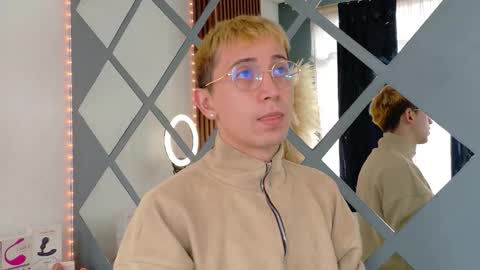 Christopher  Chris online show from November 10, 1:03 pm