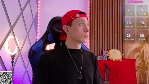 Christopher  Chris online show from September 22, 11:47 am