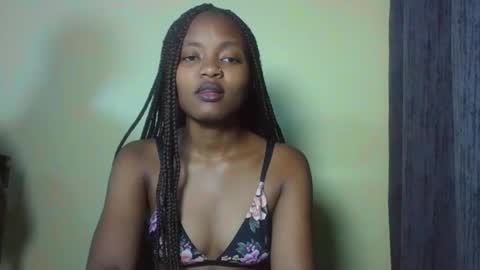 naughty_aura online show from January 10, 11:48 am