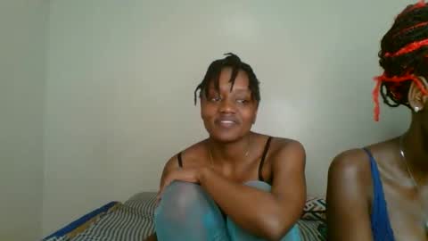 Snapshot of naughty_ellaa chatting on September 15, 12:12 am naughty_ellaa online show from September 15, 12:12 am