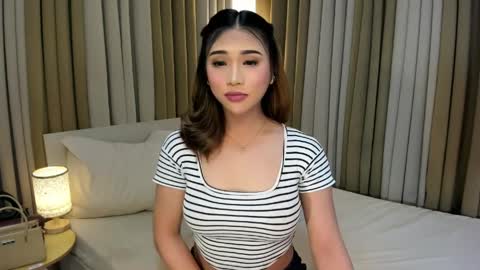 naughty_hunk_yuki online show from April 8, 8:17 am