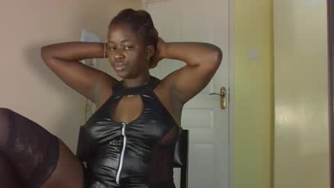 naughty_jazmine online show from October 9, 7:19 pm