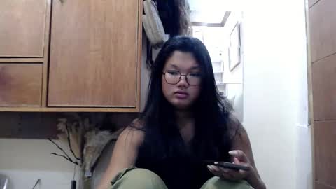 KATE online show from April 10, 10:25 pm