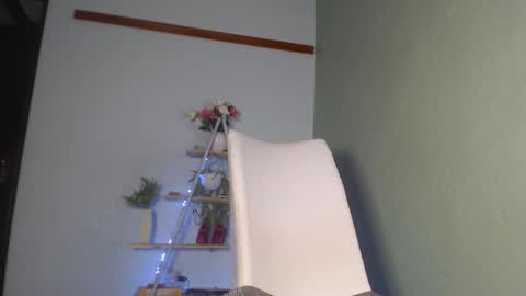 naughty_katrina1 online show from February 14, 12:51 am