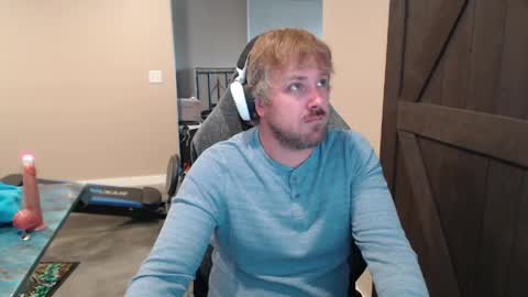 Naughty kinky1 online show from March 31, 6:19 pm