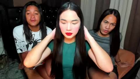 LEIGH online show from May 18, 5:19 pm