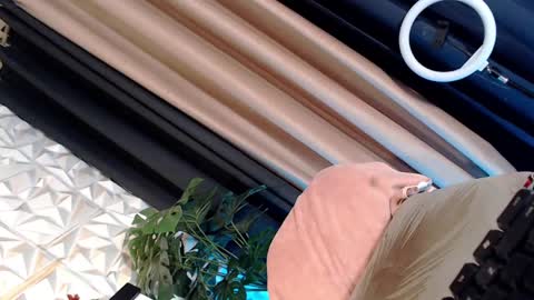 GODDESS LEXIE online show from March 9, 8:10 pm